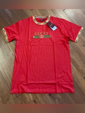Gucci Men’s Red Logo Tee